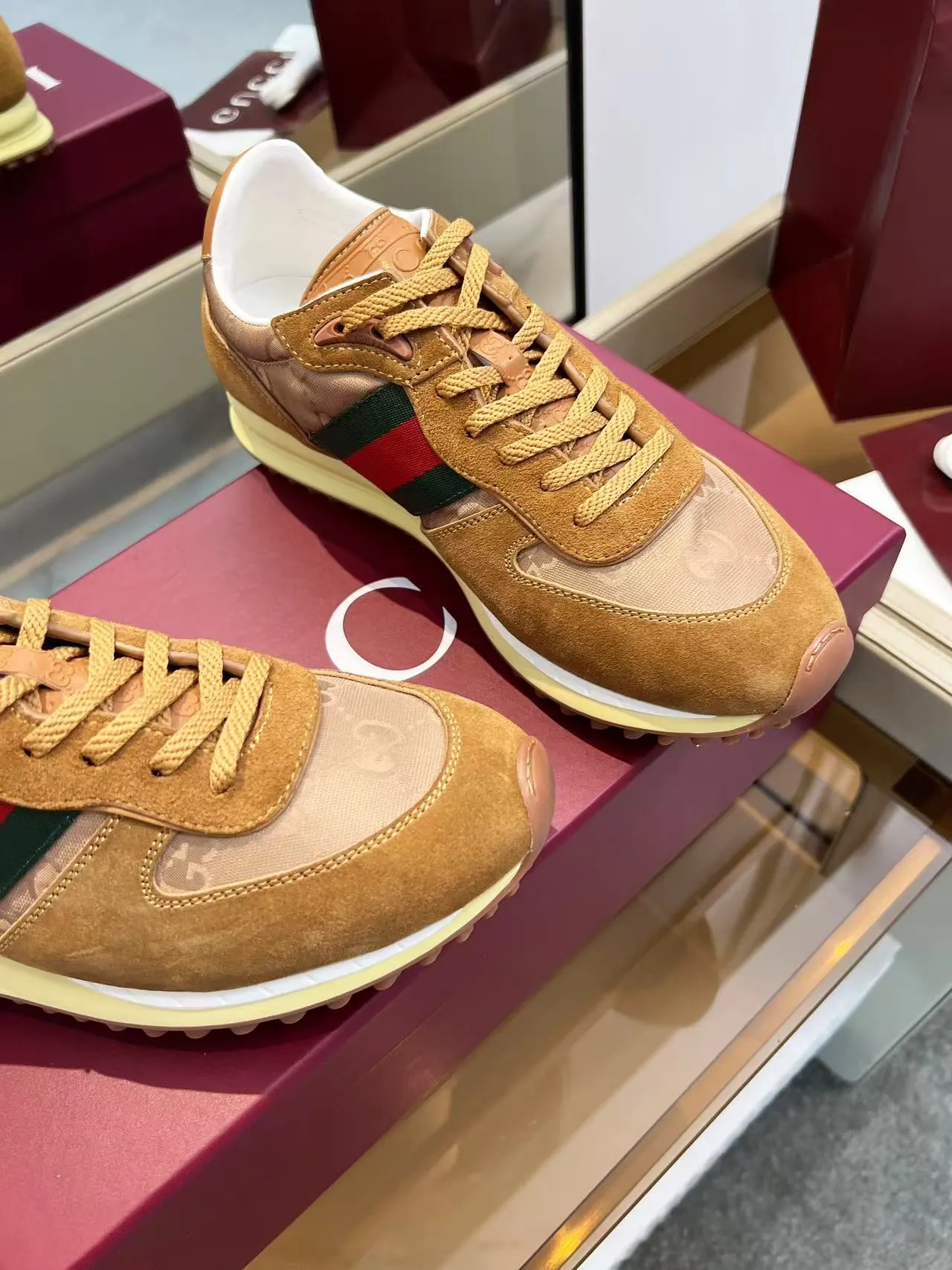 660💰GUCCI Men's New Forrest Gump Sports Shoes Light, comfortable and versatile, full of details, showing retro sports feelings Men's size 39-45
